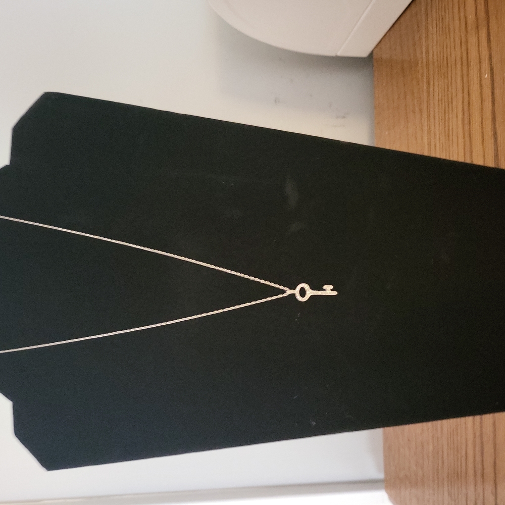 0.2 ctw diamond key necklace